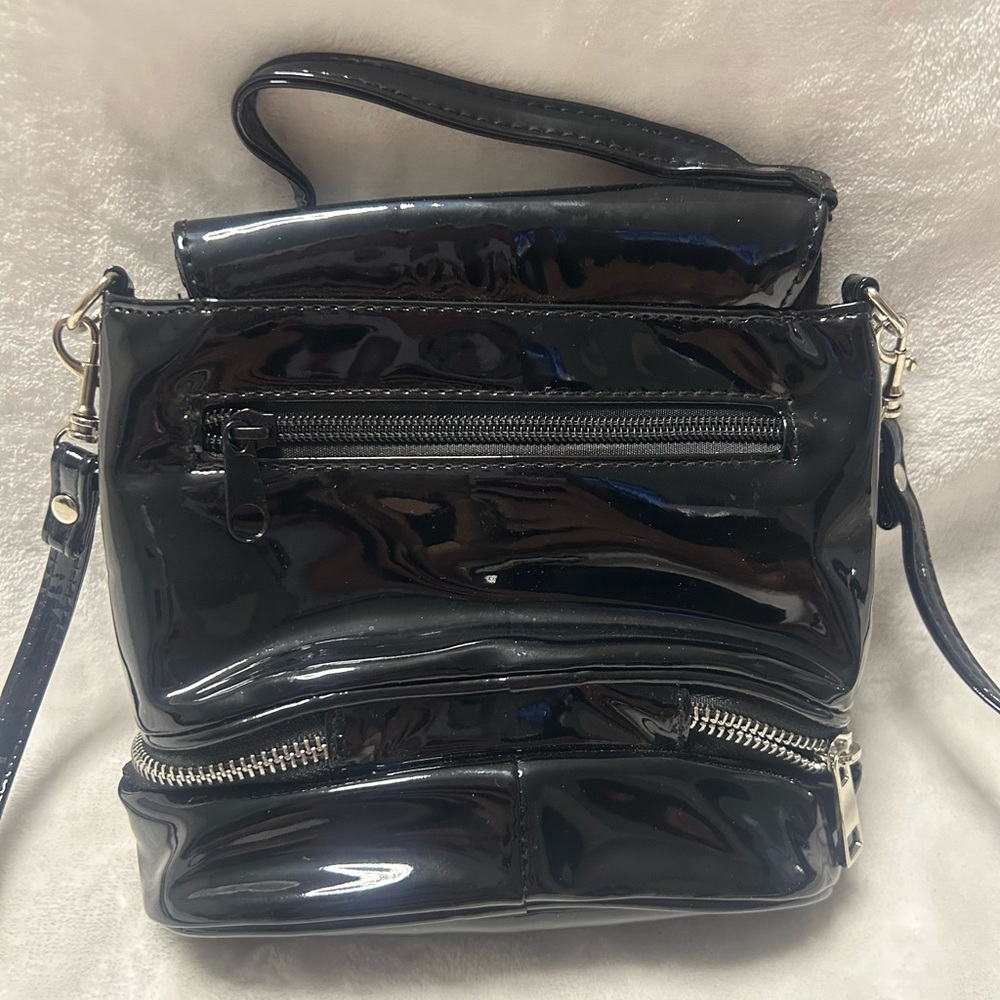 Small Black shiny hand bag shoulder purse - Picture 3 of 9